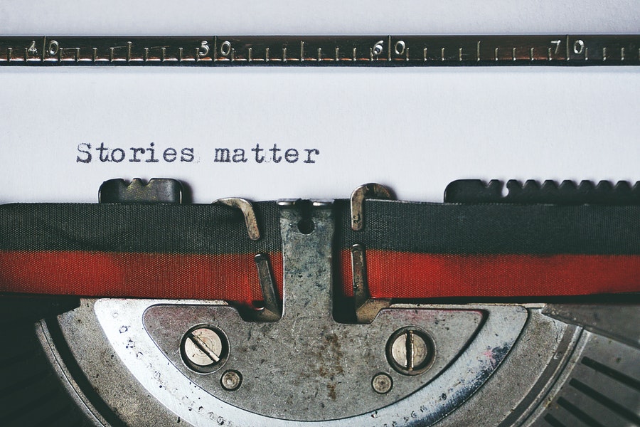43 Storytelling Quotes that Teach You How to Hook Your Audience